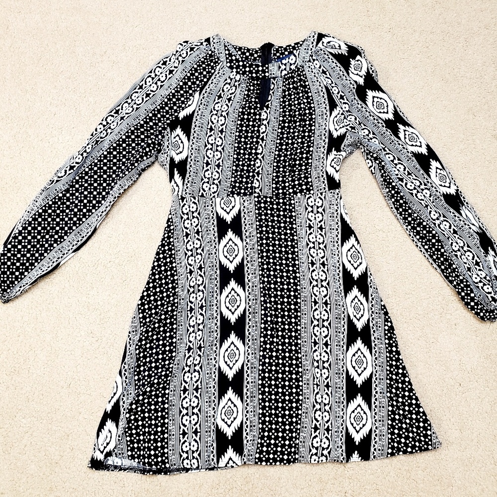 Black and white casual dress